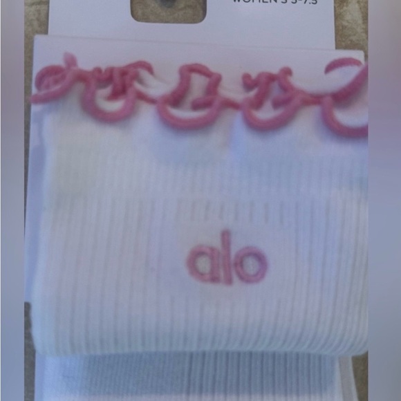 Yoga Women's Lettuce Edge Sock - Picture 9 of 11